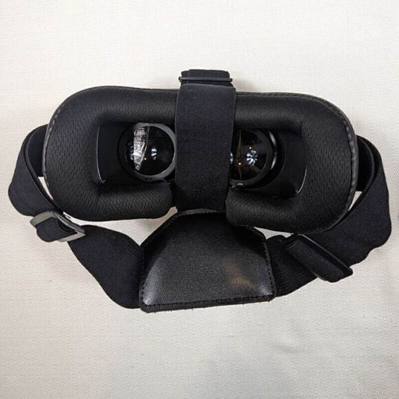 Tzumi Dream Vision Virtual Reality VR Headset V5-1 - Picture 4 of 5